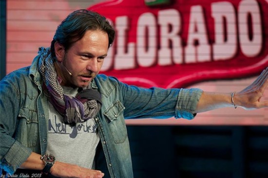 Alessandro Serra comico colorado Alessandro Serra comico colorado