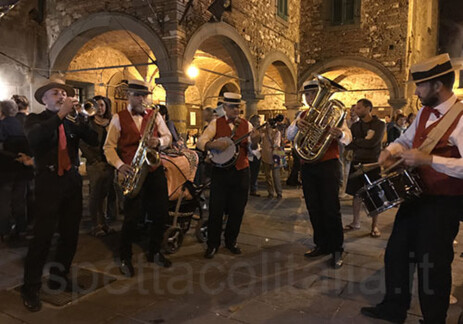 Band itinerante Band itinerante per notte bianca