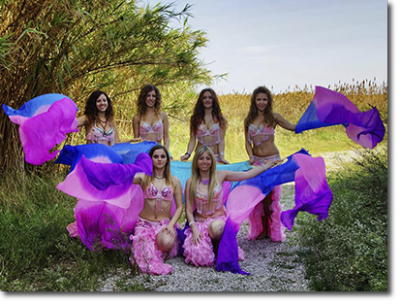 danza del ventre con ventagli