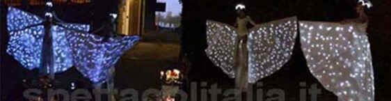 Farfalle luminose su trampoli  per notte bianca