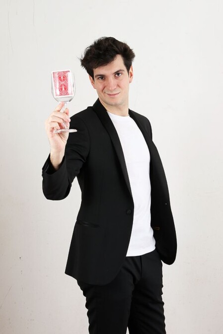 Francesco Fontanelli performer di magia