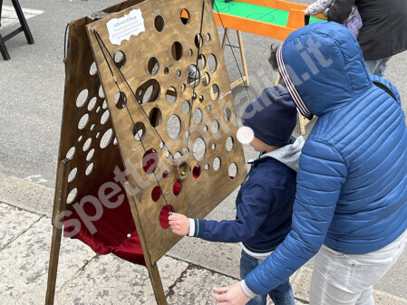 I giochi di una volta in legno per feste di piazza I giochi di una volta per feste di piazza