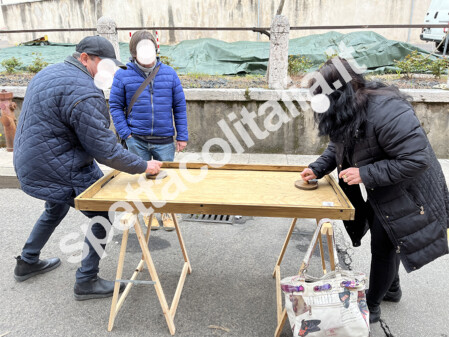 i vecchi giochi in legno per sagre e feste di paese i vecchi giochi in legno per sagre e feste