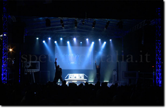 Magic illusion Italy performers