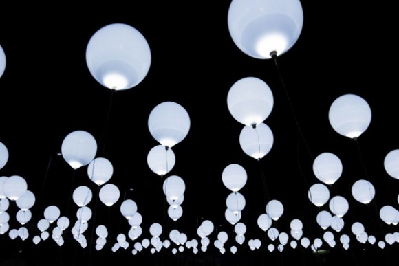 Palloncini luminosi led per eventi - Organizzazione eventi e spettacoli in  tutta Italia