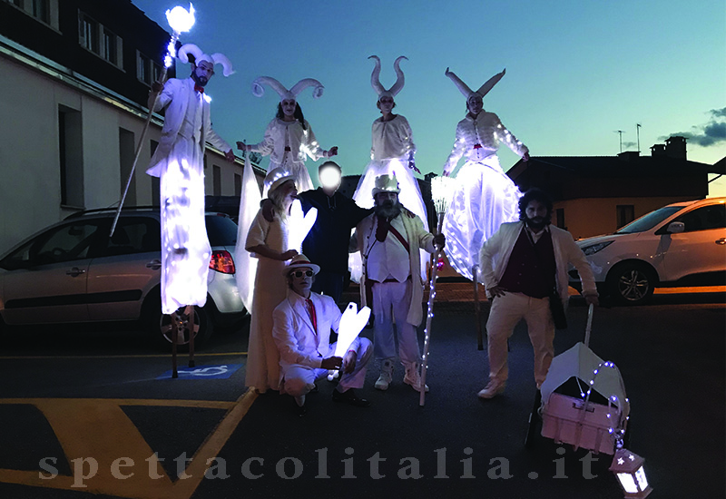 Spettacoli di strada per centri commerciali