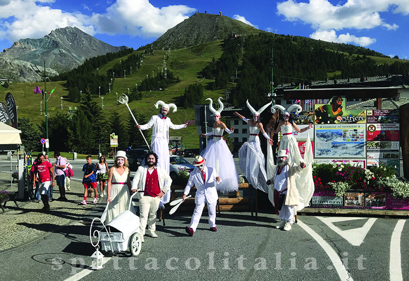 Trampolieri bianchi led per feste ed eventi