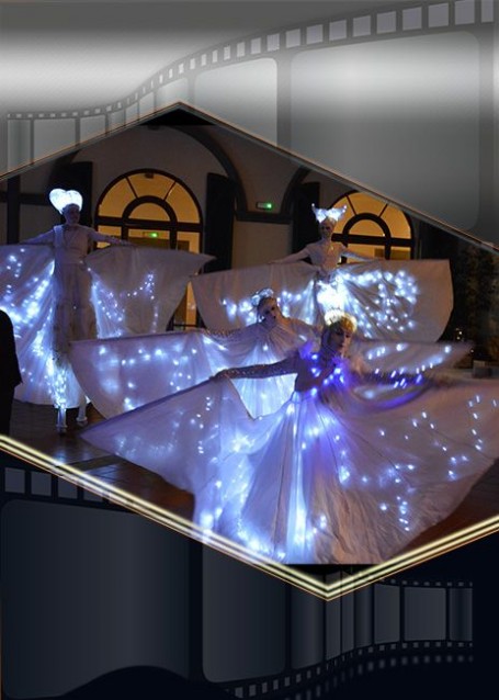 Trampolieri led per intratteniemento eventi aziendali Trampolieri led per intratteniemento eventi aziendali
