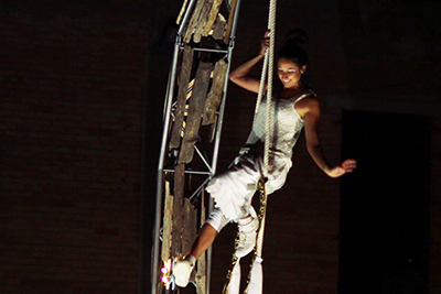 acrobata comica danza matrimonio