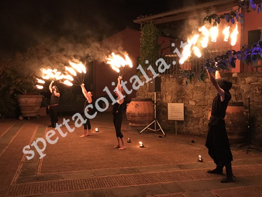 spettacolo fuoco per eventi spettacolo fuoco per eventi in Toscana